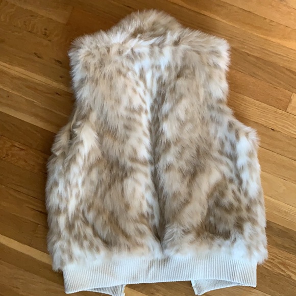 Fur vest - Picture 9 of 9